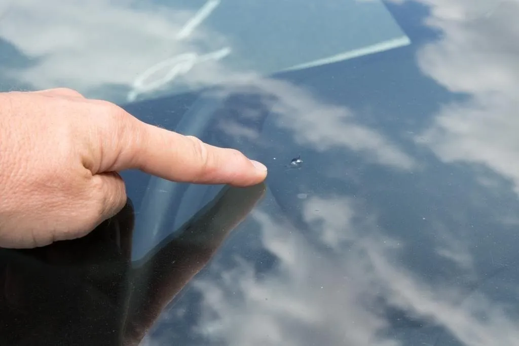 windshield scratch