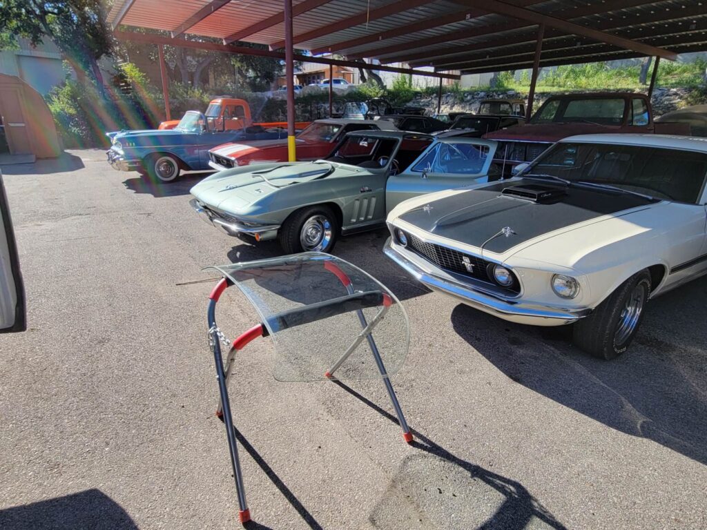 Classic cars in Omni Auto Glass garage